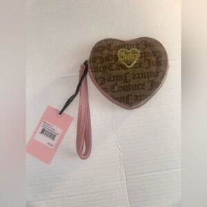 Juicy couture heart wristlet perfect for Valentine’s Day nwt